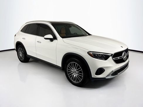 Certified 2026 Mercedes-Benz GLC 300 image 3