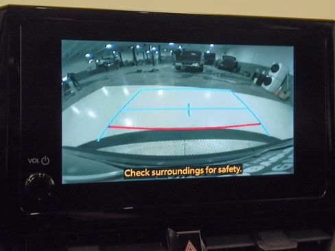 Used 2023 Toyota Corolla Cross LE image 21