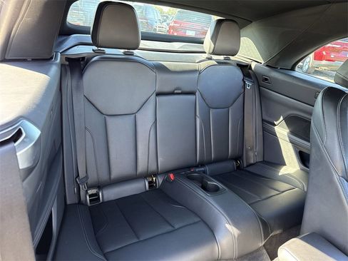 Used 2024 BMW 430i Convertible image 25