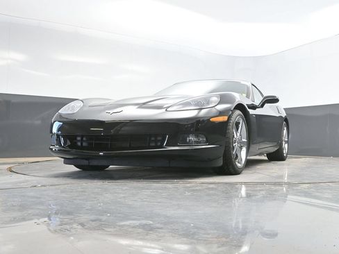 Used 2009 Chevrolet Corvette Coupe w/ Preferred Equipment Group RWD image 38