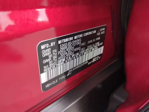 Used 2025 Mitsubishi Outlander SE AWD/4WD image 36