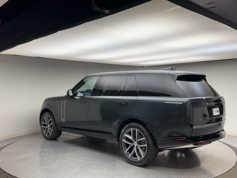Used 2024 Land Rover Range Rover Long Wheelbase SE AWD/4WD image 6