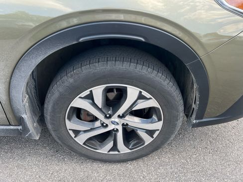 Used 2021 Subaru Outback Limited AWD/4WD image 2