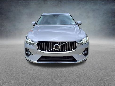 Certified 2023 Volvo XC60 B5 Ultimate w/ Protection Package Premier FWD image 3