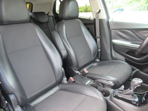 Used 2019 Buick Encore Preferred FWD image 9
