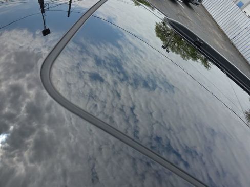 Used 2025 Jeep Grand Cherokee L Limited w/ Black Appearance Package image 12