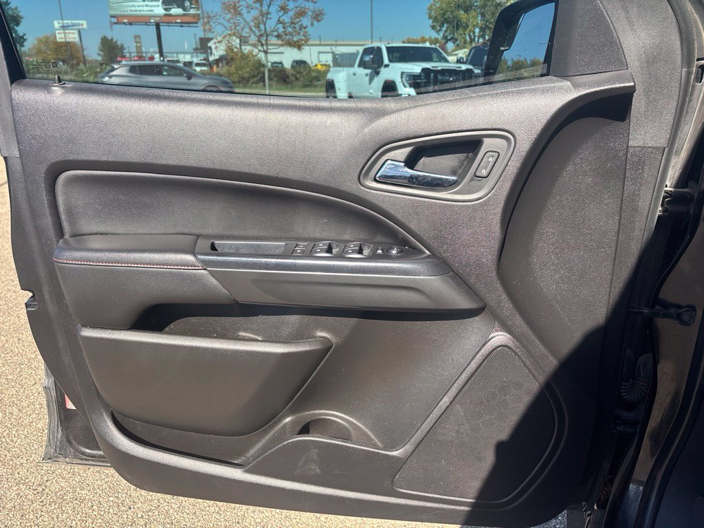 Used 2019 GMC Canyon All Terrain w/ All Terrain X Package AWD/4WD image 18