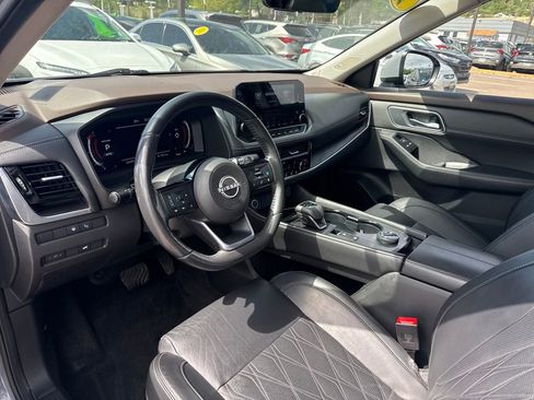Used 2022 Nissan Rogue Platinum w/ Head-Up Display Package AWD/4WD image 22