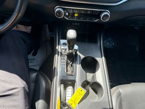 Used 2020 Nissan Altima 2.5 SR FWD image 22