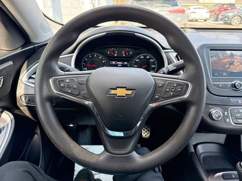 Used 2017 Chevrolet Malibu LS image 19