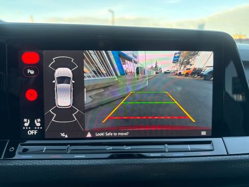 Used 2022 Volkswagen GTI Autobahn image 20