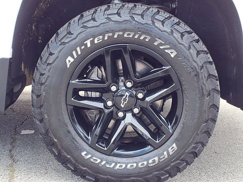 Used 2020 Chevrolet Silverado 1500 LT Trail Boss AWD/4WD image 6