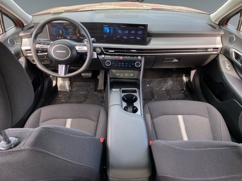 Used 2025 Hyundai Sonata SEL FWD image 10