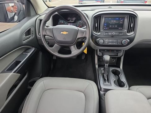 Used 2022 Chevrolet Colorado W/T image 12