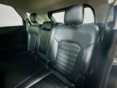 Used 2022 Ford Edge SEL image 22