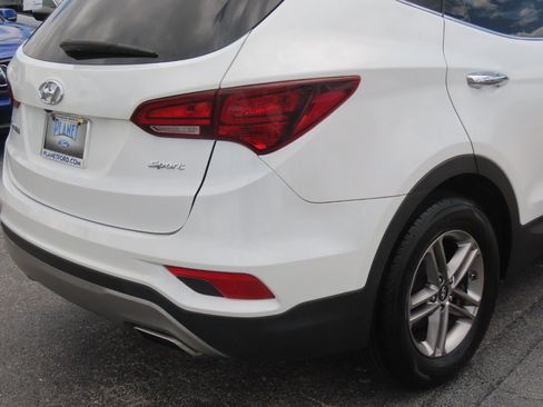 Used 2017 Hyundai Santa Fe Sport FWD image 12