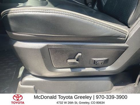 Used 2022 RAM 2500 Laramie AWD/4WD image 12