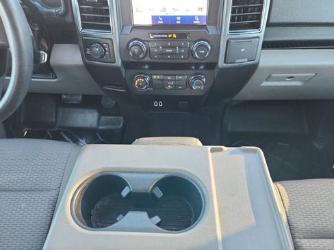 Used 2020 Ford F150 XLT image 11