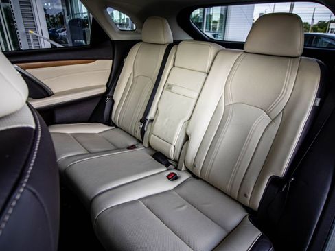 Used 2019 Lexus RX 350 AWD w/ Navigation Package image 27