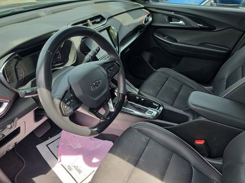 Used 2021 Chevrolet TrailBlazer RS w/ Convenience Package image 31