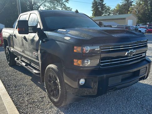 Used 2019 Chevrolet Silverado 2500 LTZ w/ Midnight Edition AWD/4WD image 13
