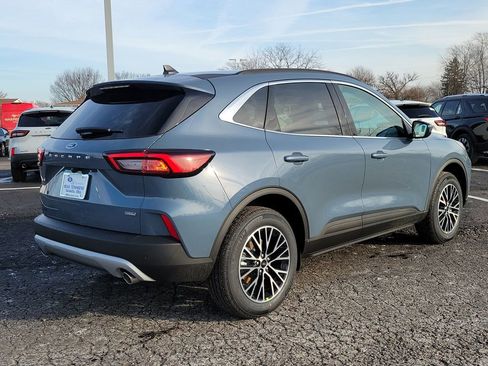 New 2026 Ford Escape SE image 4