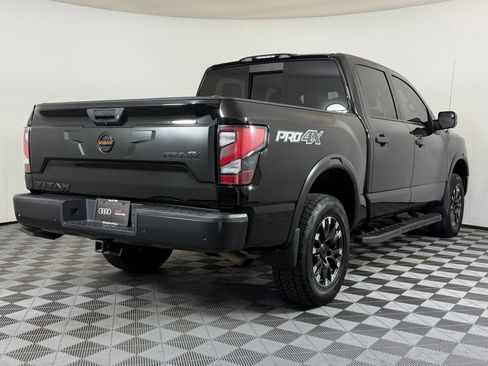 Used 2020 Nissan Titan PRO-4X w/ Pro-4x Convenience Package AWD/4WD image 9