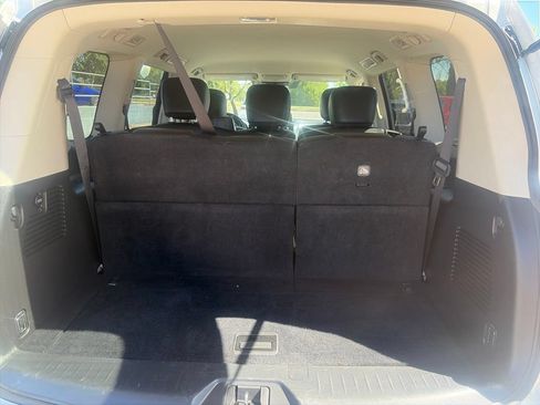 Used 2024 Nissan Armada SV RWD image 9