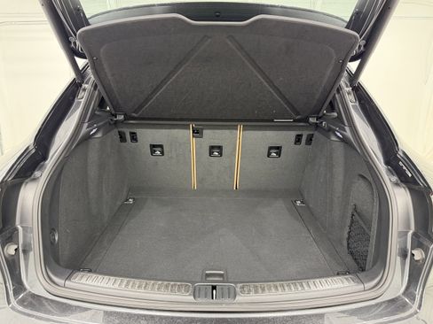 Certified 2025 Porsche Macan image 61