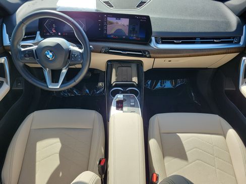 Used 2023 BMW X1 xDrive28i w/ Convenience Package AWD/4WD image 14