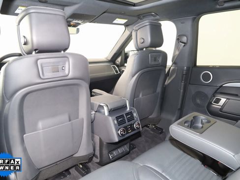 Used 2023 Land Rover Discovery S R-Dynamic image 53