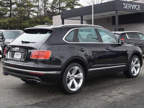 Used 2019 Bentley Bentayga AWD/4WD image 10