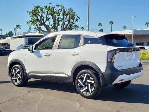 New 2026 Nissan Kicks SV image 2