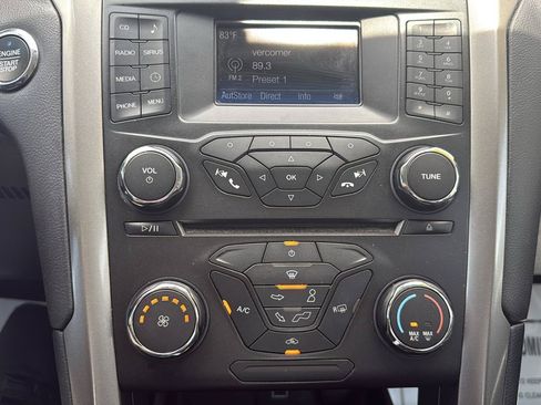 Used 2018 Ford Fusion SE FWD image 37