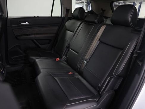 Used 2021 Volkswagen Atlas SE w/ Panoramic Sunroof Package AWD/4WD image 31