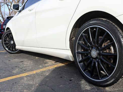 Used 2014 Mercedes-Benz CLA 250 4MATIC image 13