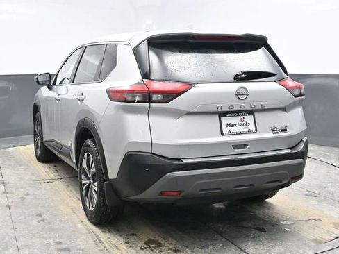 Used 2023 Nissan Rogue SV image 5