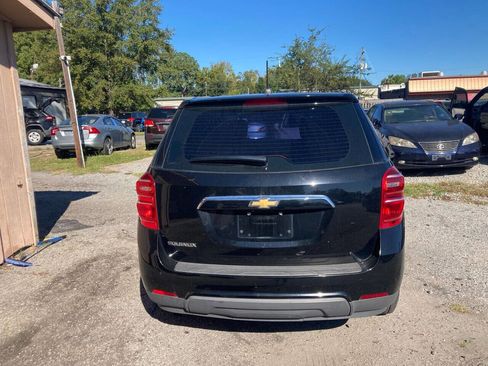 Used 2017 Chevrolet Equinox LS FWD image 5