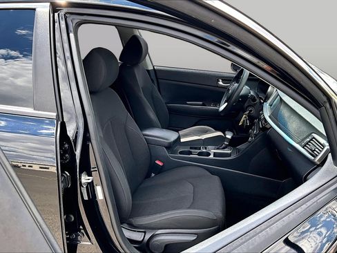 Used 2019 Kia Optima LX FWD image 7