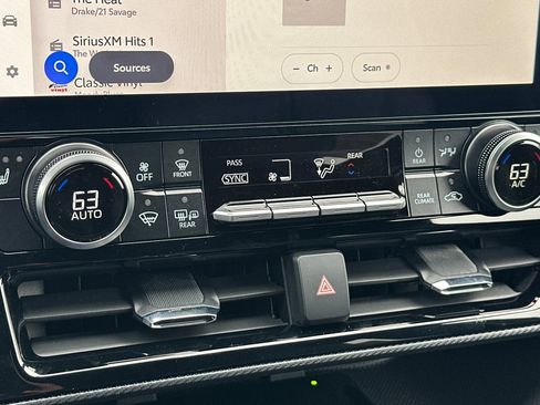 New 2026 Toyota Highlander XSE image 19