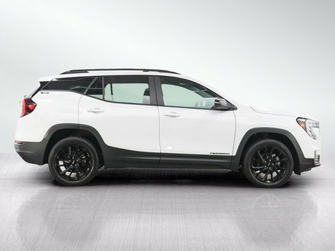 Used 2023 GMC Terrain SLE w/ Driver Convenience Package AWD/4WD image 6