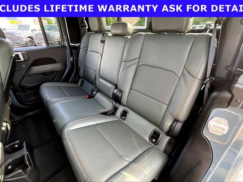 Used 2026 Jeep Gladiator Mojave AWD/4WD image 21