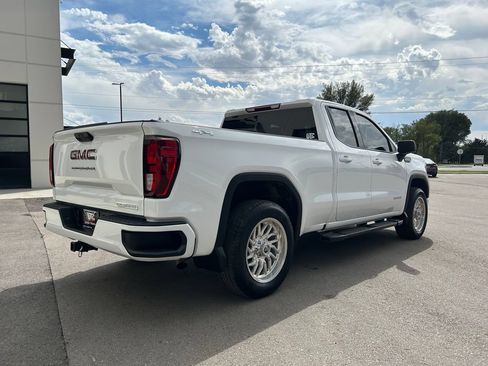 Used 2024 GMC Sierra 1500 Elevation AWD/4WD image 4