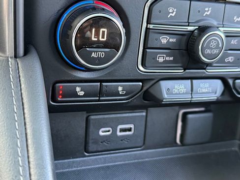 Used 2021 Chevrolet Tahoe LT w/ LT Signature Package image 64