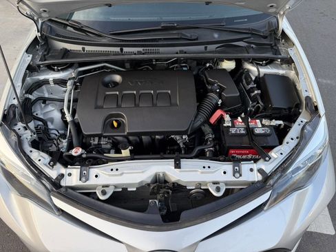 Used 2018 Toyota Corolla SE image 31