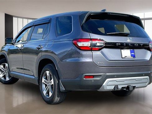 Certified 2025 Honda Pilot EX-L image 4