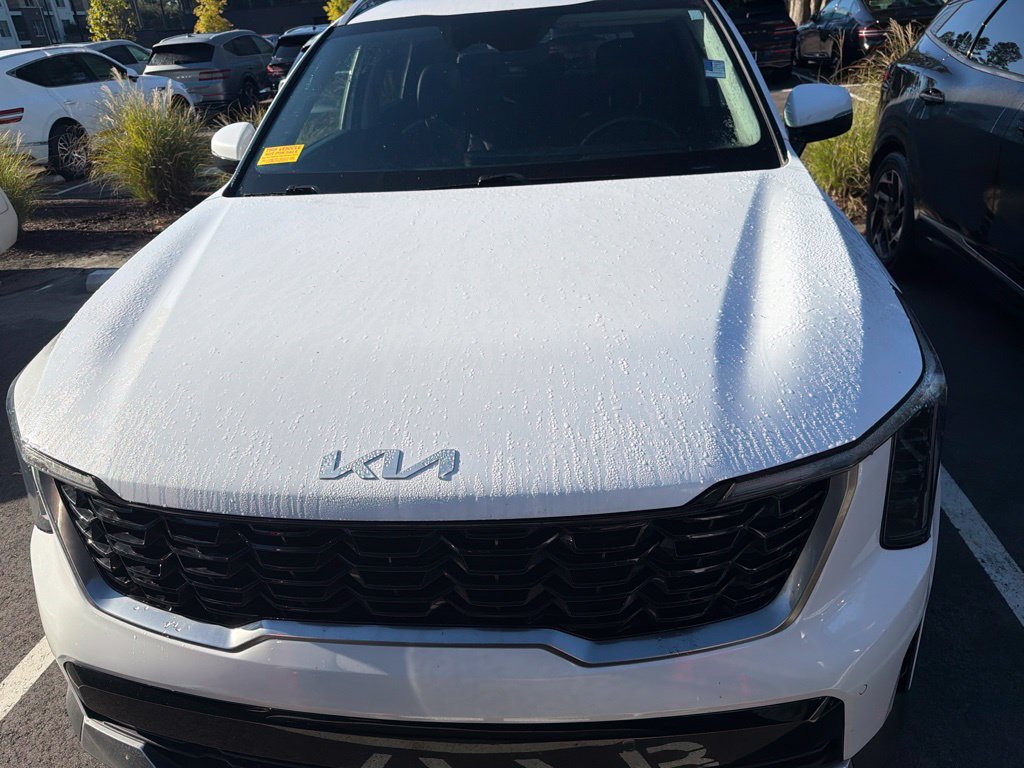 Used 2024 Kia Sorento S AWD/4WD image 2