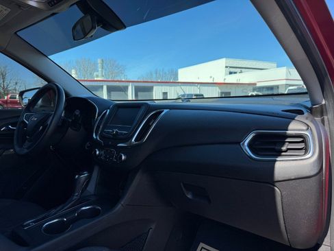 Used 2018 Chevrolet Equinox LT image 20