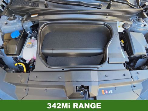 Certified 2025 Hyundai Ioniq 6 SE RWD image 13