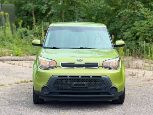 Used 2016 Kia Soul w/ Convenience Package FWD image 2